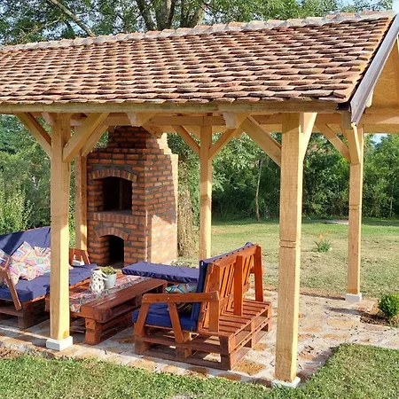 Kuca Za Odmor Filipovic Semesterbostad *